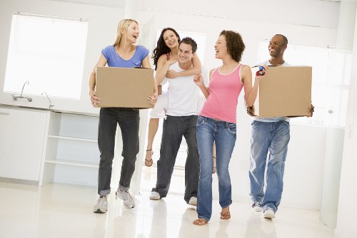 Man and van moving support in White City