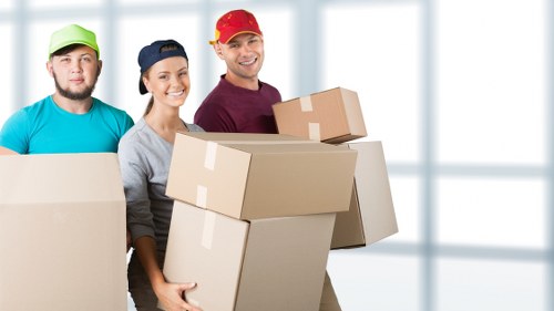 Removal van and access planning for White City streets